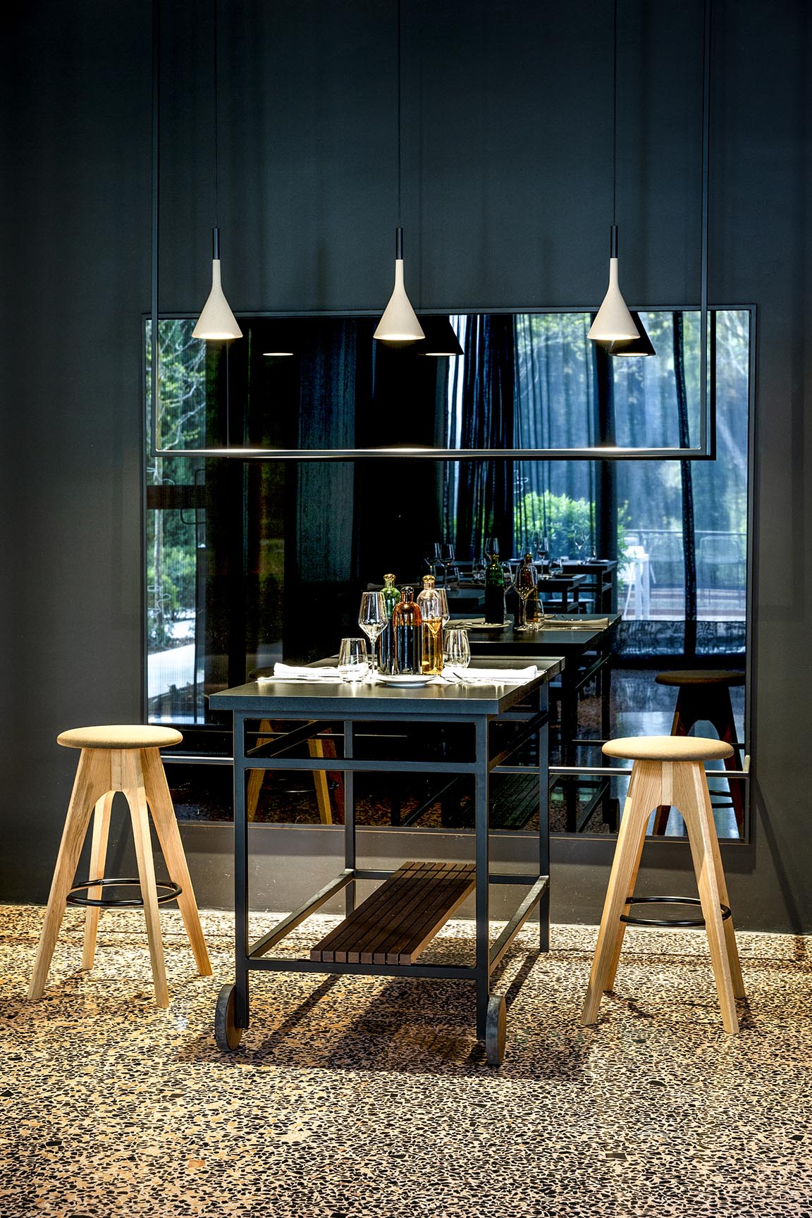 MASSA Esche Hocker