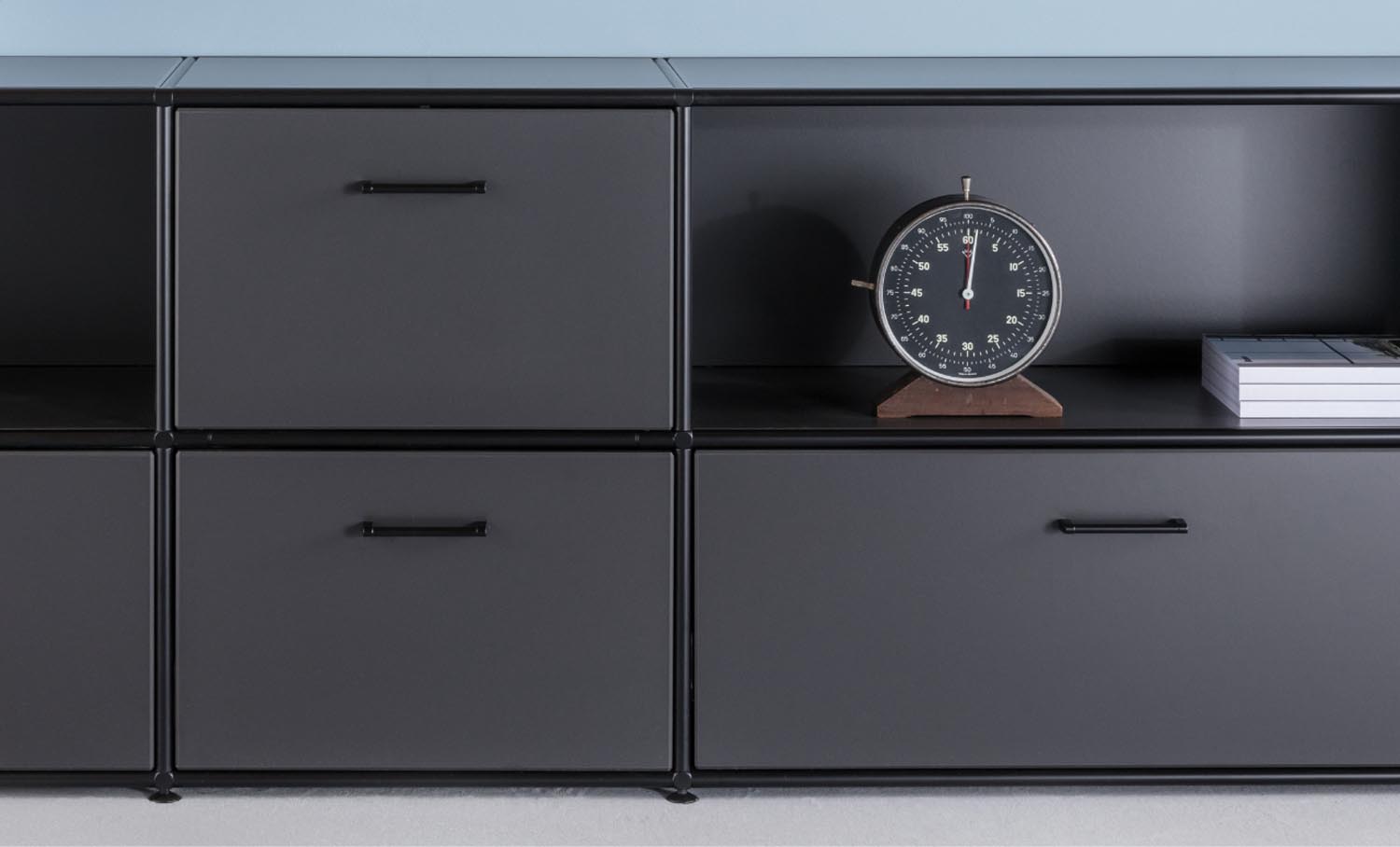 SIDEBOARD 