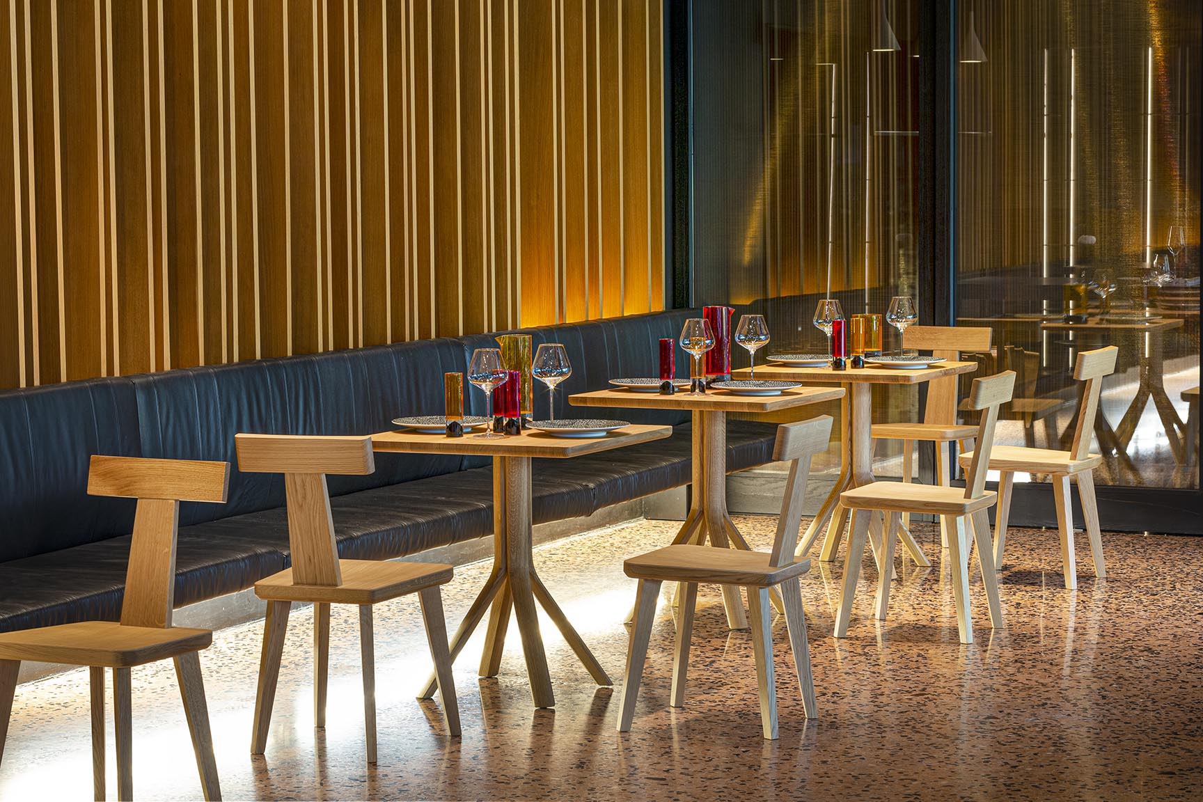 TARANTO Eiche Gastronomiestuhl    