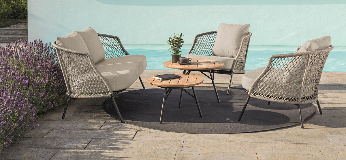 STERN Lounge-Sofa ODEA Aluminium schwarz matt/Kordel salt/Kissen Outdoorstoff cream STERN Lounge-Sofa ODEA Aluminium schwarz matt/Kordel salt/Kissen Outdoorstoff cream